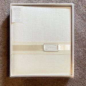 C. R. Gibson Wedding Memory Photo Album New in Box Photo Book Marriage